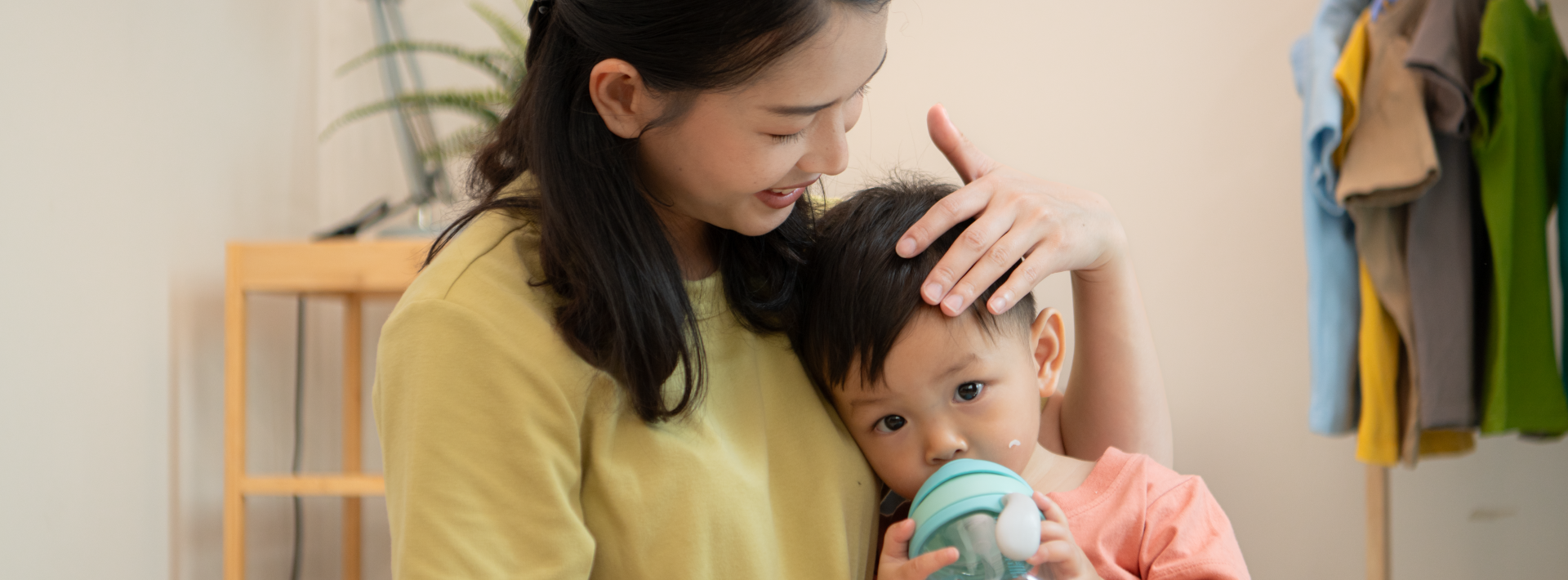 ร้อนจัดอันตราย! ‘ภาวะขาดน้ำ’ ภัยเงียบในเด็กที่พ่อแม่ต้องระวัง