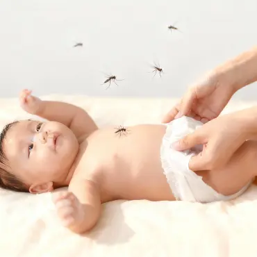 อยากให้ลูกสบายตัวและปลอดภัยจากยุงลาย เลือกผ้าอ้อมแบบไหนดี?