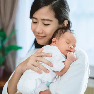 อุ้มบ่อยลูกจะติดมือ เรื่องจริงหรือเป็นแค่ความเชื่อกันนะ?