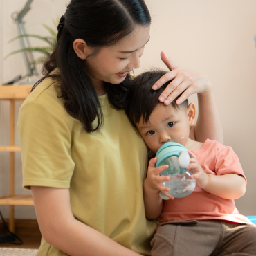 ร้อนจัดอันตราย! ‘ภาวะขาดน้ำ’ ภัยเงียบในเด็กที่พ่อแม่ต้องระวัง